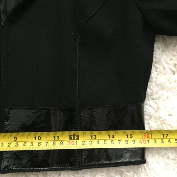 90s Vintage Virgin Wool + Patent Leather Cropped Black Blazer Jacket - Picture 12 of 15